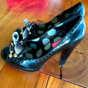 Betsey Johnson Tinsley heels
